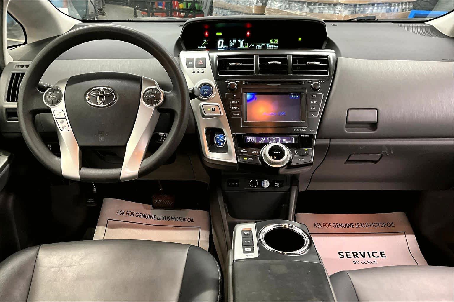 Used 2012 Toyota Prius V Five FWD image 14