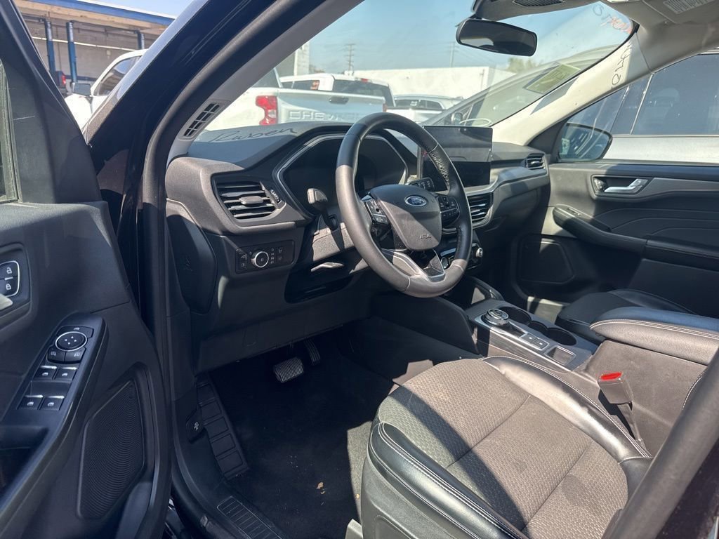 Used 2023 Ford Escape SE FWD image 16