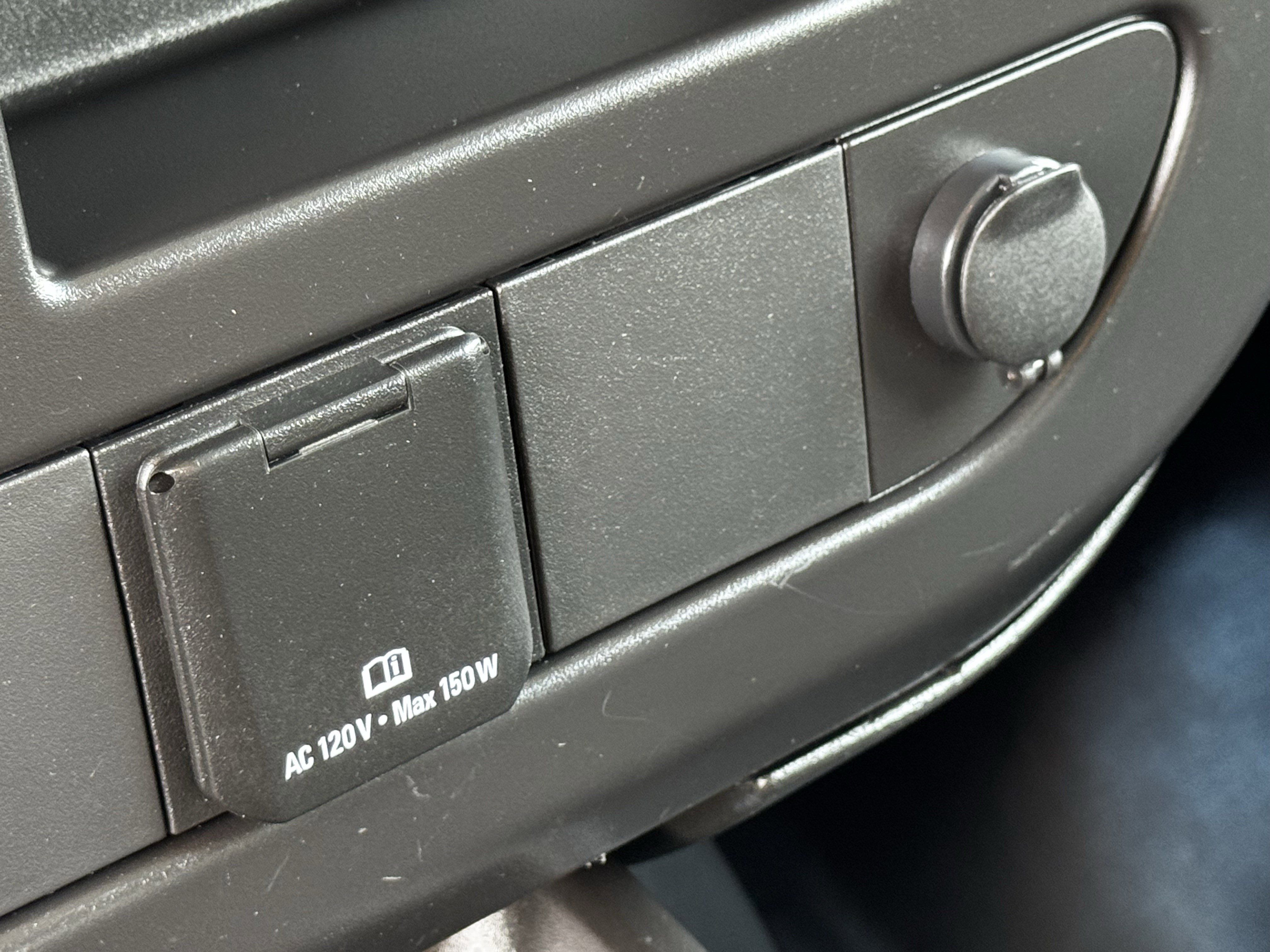 Used 2024 GMC Savana 2500 w/ Driver Convenience Package image 21