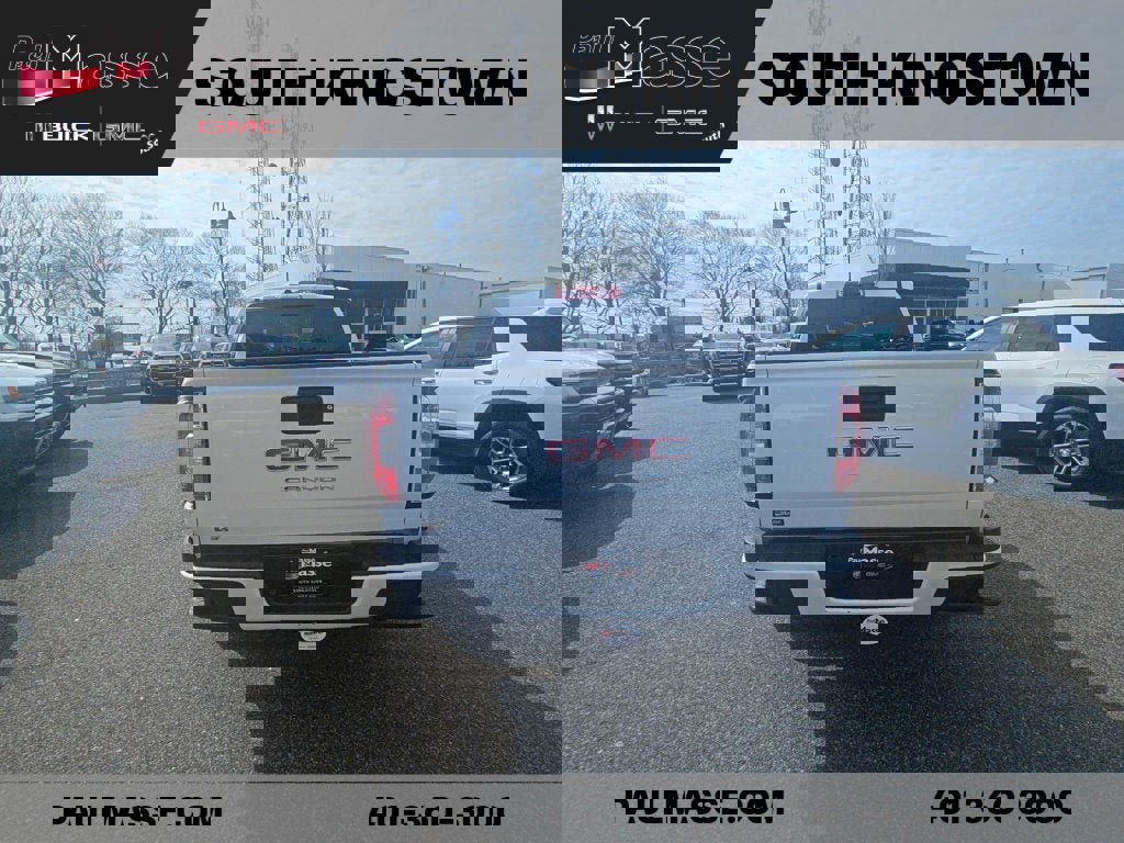 Used 2022 GMC Canyon Elevation w/ Elevation Premium Package image 4