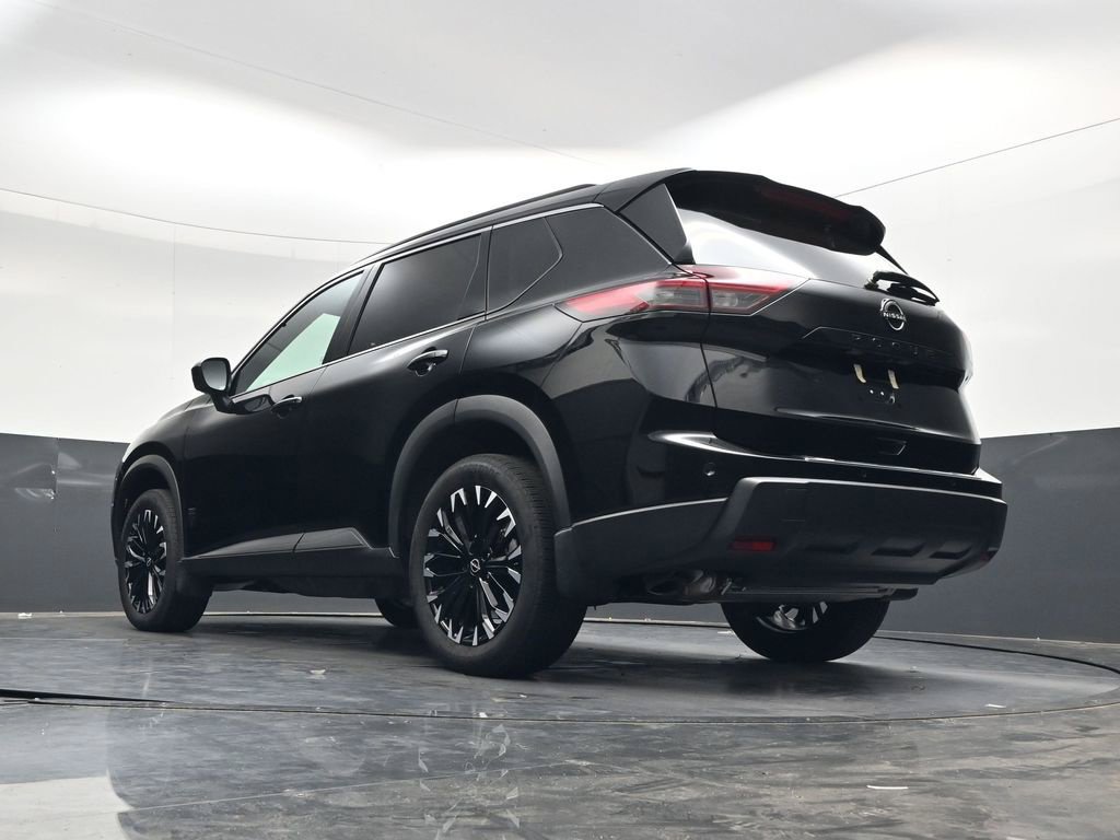 Certified 2026 Nissan Rogue Dark Armor FWD image 31