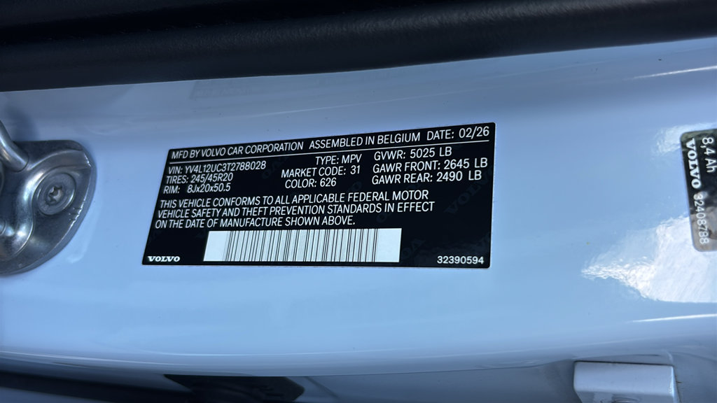Certified 2026 Volvo XC40 B5 Plus AWD/4WD image 34