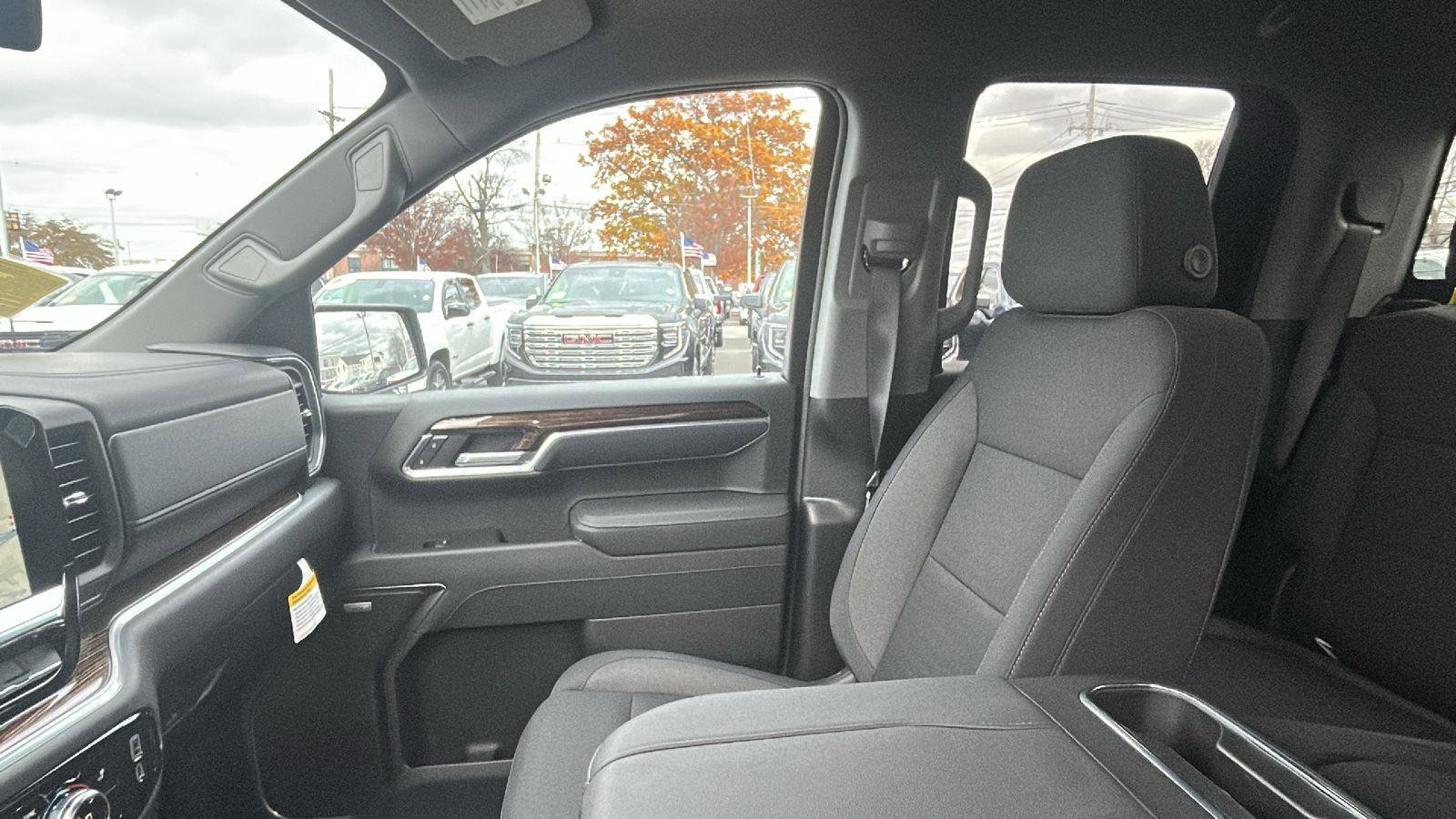 New 2025 GMC Sierra 1500 Elevation w/ Preferred Package image 28