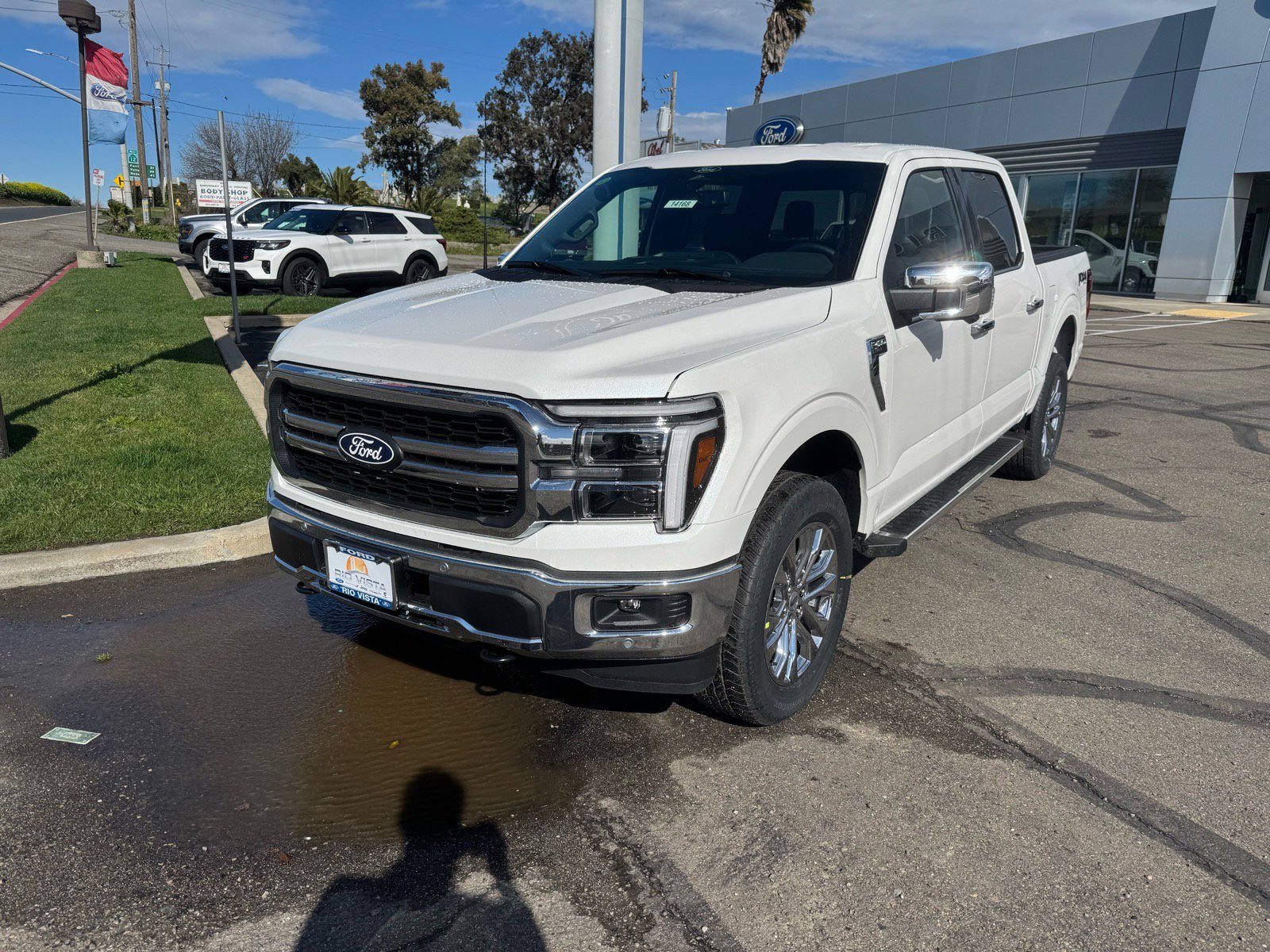 New 2026 Ford F150 Lariat w/ Equipment Group 501A Mid
