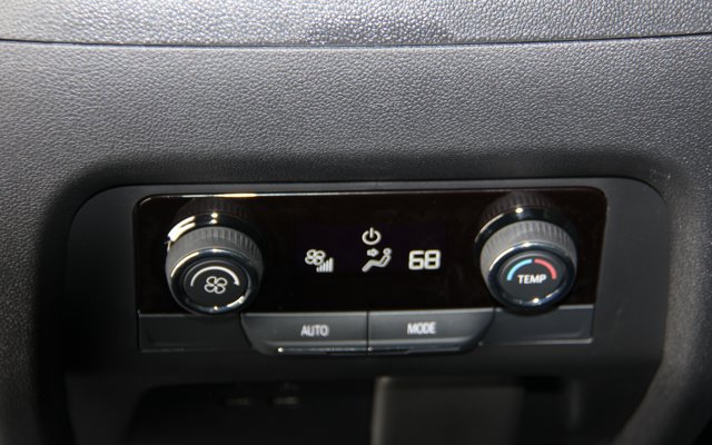 Used 2026 Chevrolet Traverse LT w/ Driver Confidence Package AWD/4WD image 35