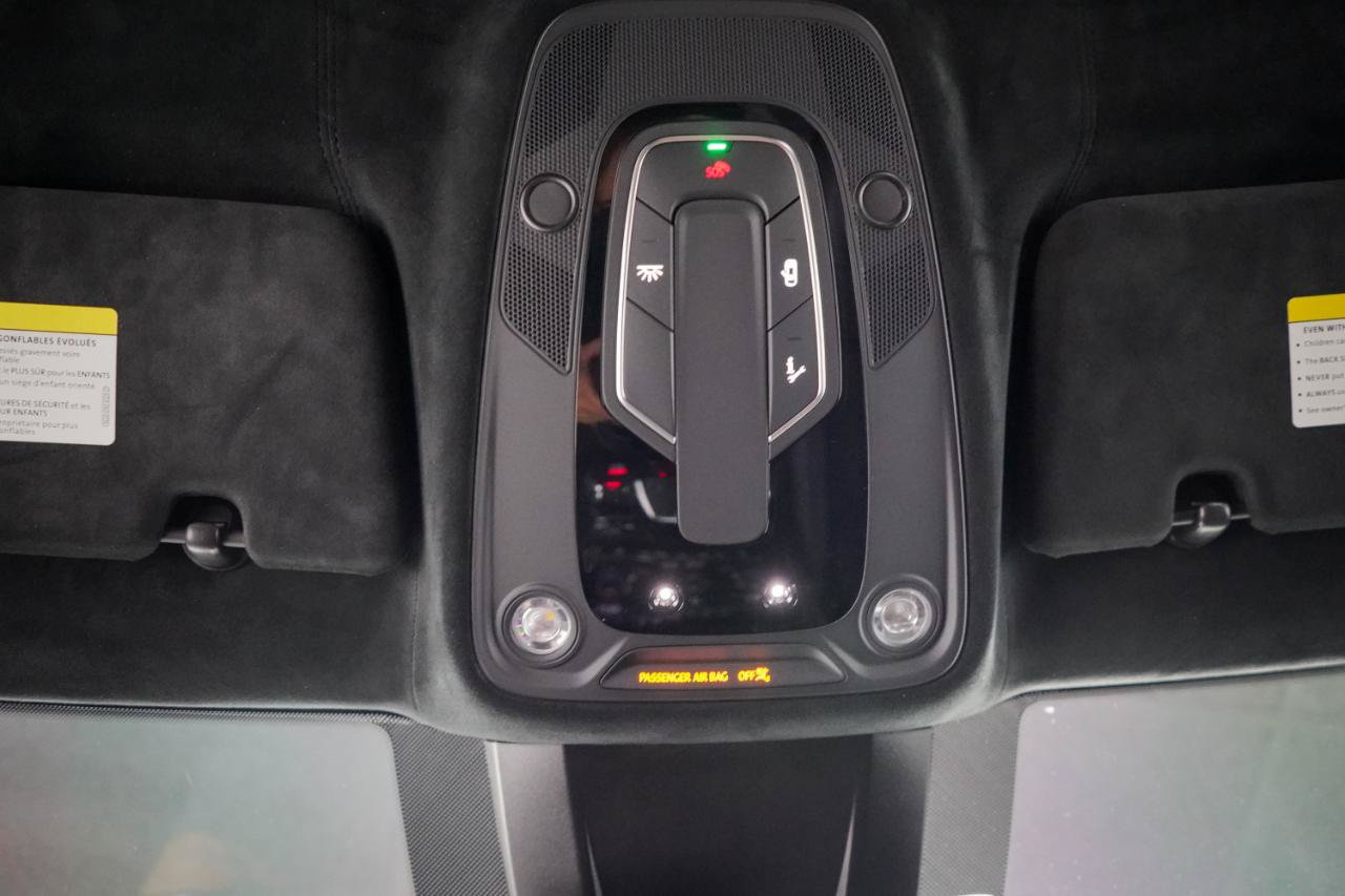 Used 2023 Lamborghini Urus Performante AWD/4WD image 29