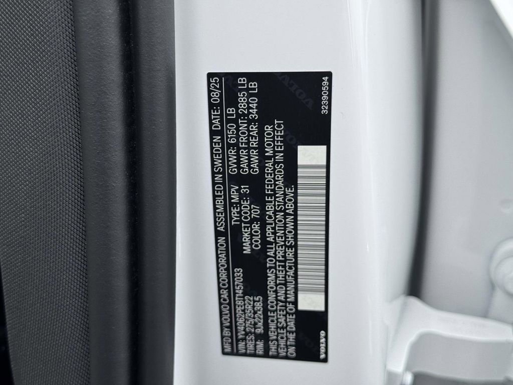 Certified 2026 Volvo XC90 B6 Plus w/ Protection Package image 17