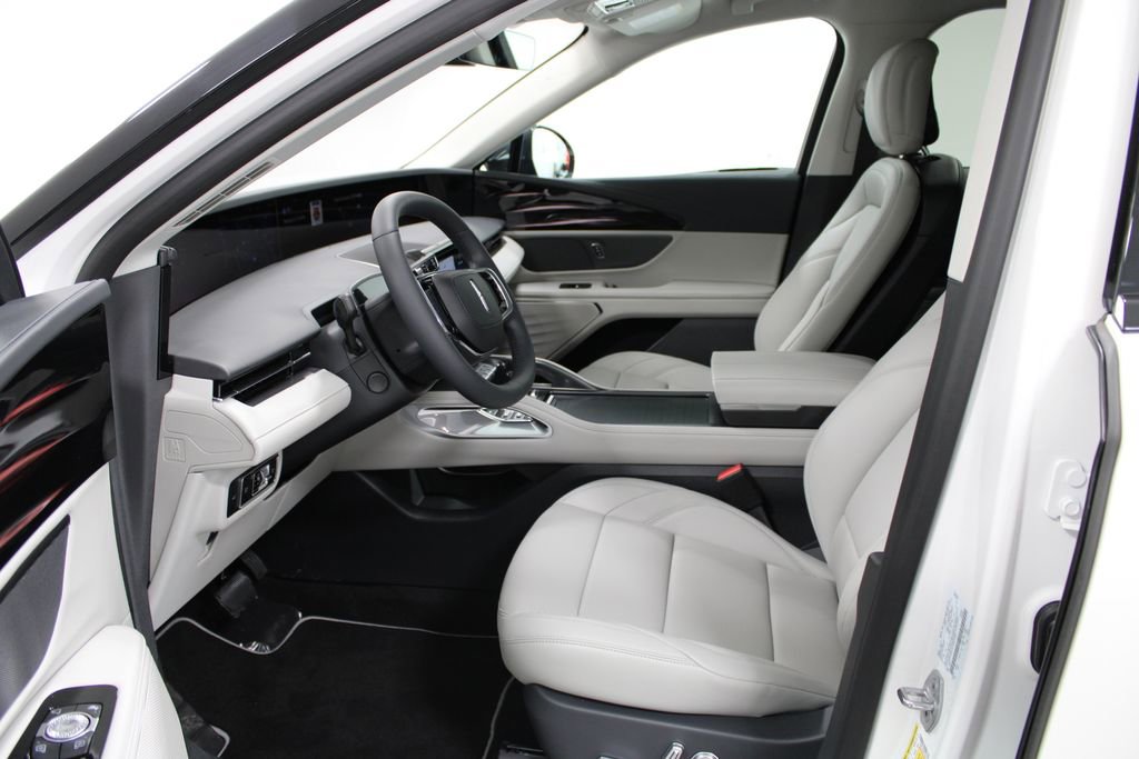 New 2026 Lincoln Nautilus Premier image 22