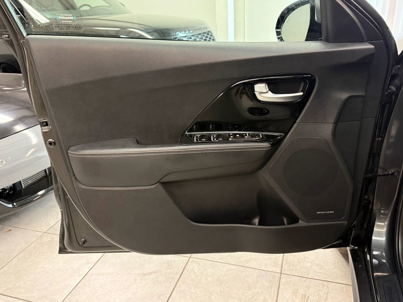 Used 2022 Kia Niro EX w/ Cold Weather Package image 16