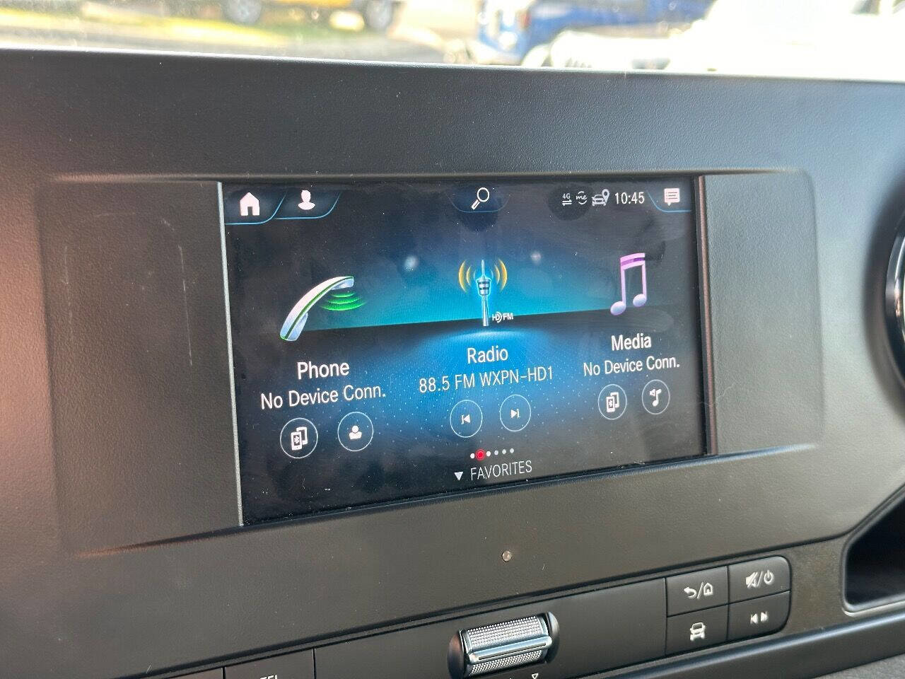 Used 2019 Freightliner Sprinter 3500 image 17