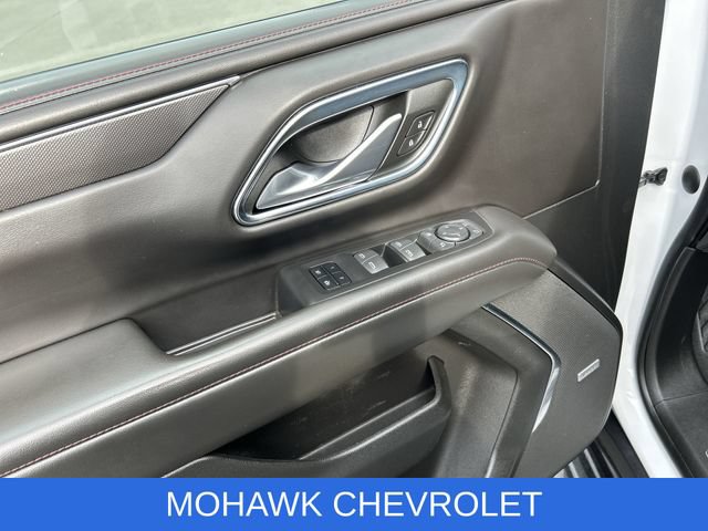 Used 2022 Chevrolet Suburban RST w/ Luxury Package AWD/4WD image 24