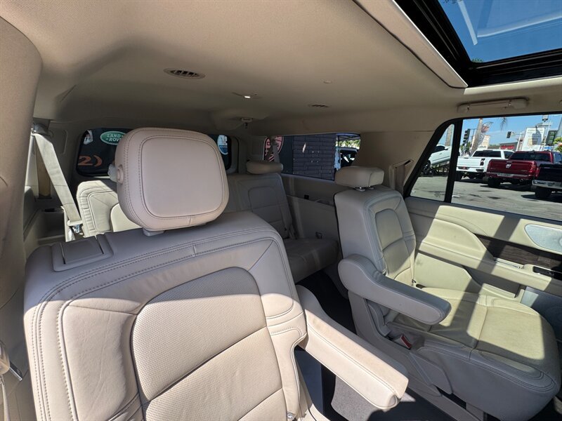 Used 2020 Lincoln Navigator L Reserve w/ Luxury Package AWD/4WD image 42