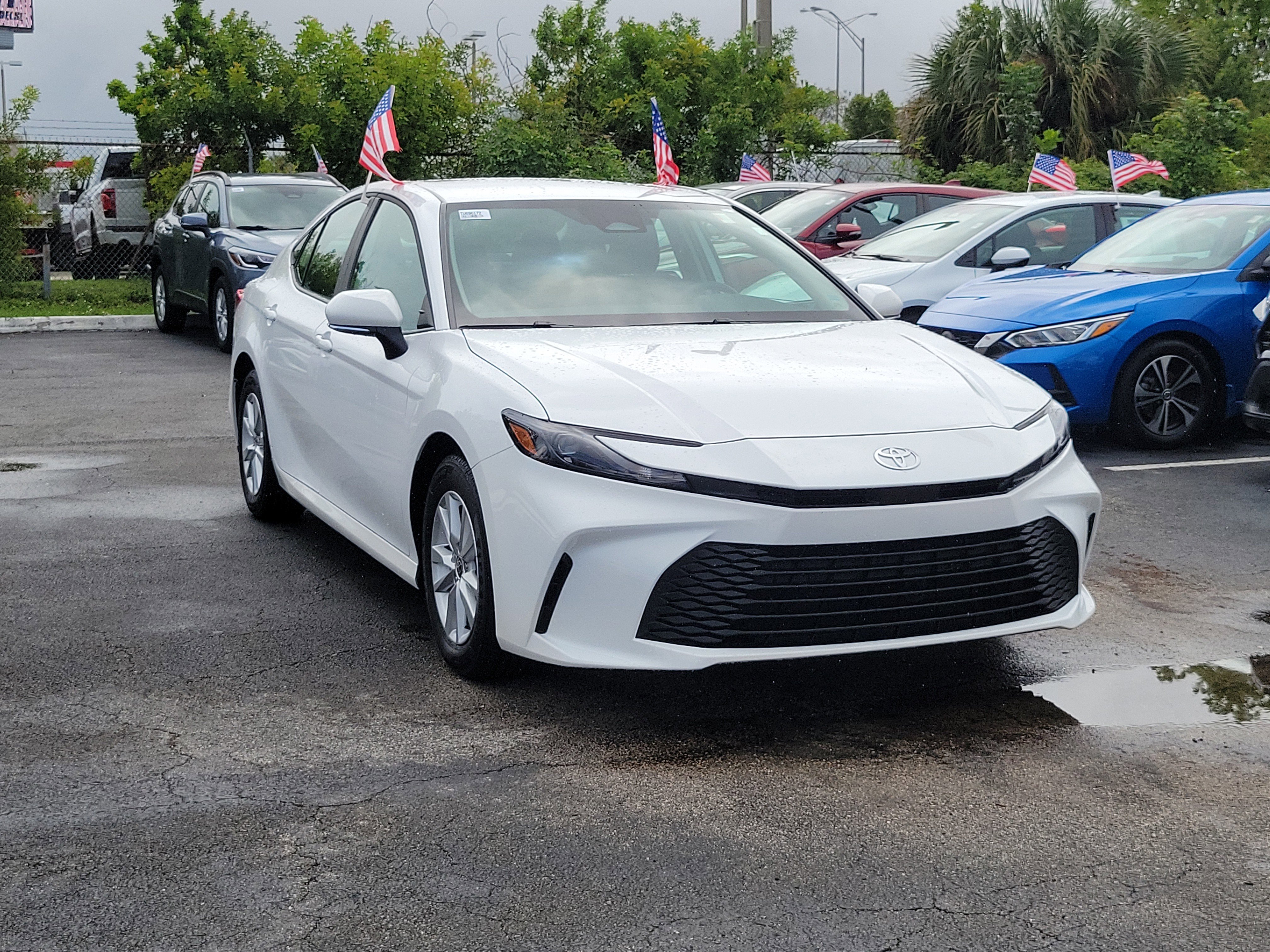 Used 2026 Toyota Camry LE w/ Convenience Package FWD video 2