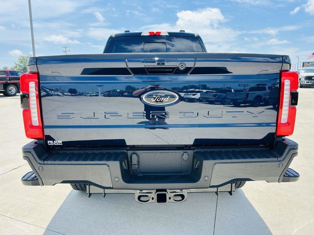 New 2025 Ford F250 Lariat w/ Black Appearance Package image 41