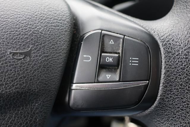 Used 2022 Ford E-Transit 148 High Roof Extended image 12