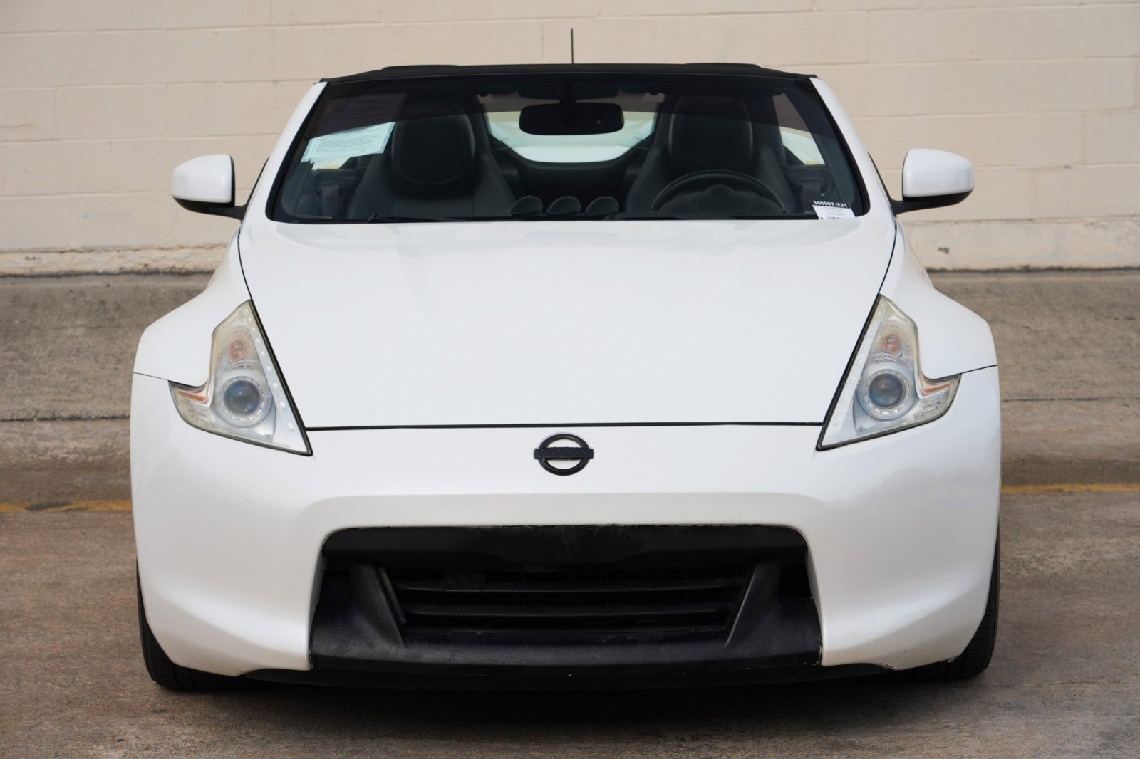 Used 2010 Nissan 370Z Touring RWD image 32