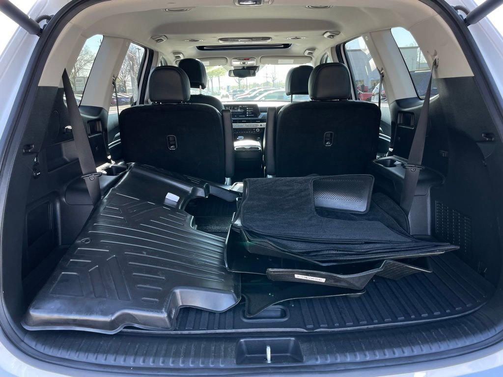 Used 2023 Kia Telluride EX w/ EX Captain's Chair Package image 42