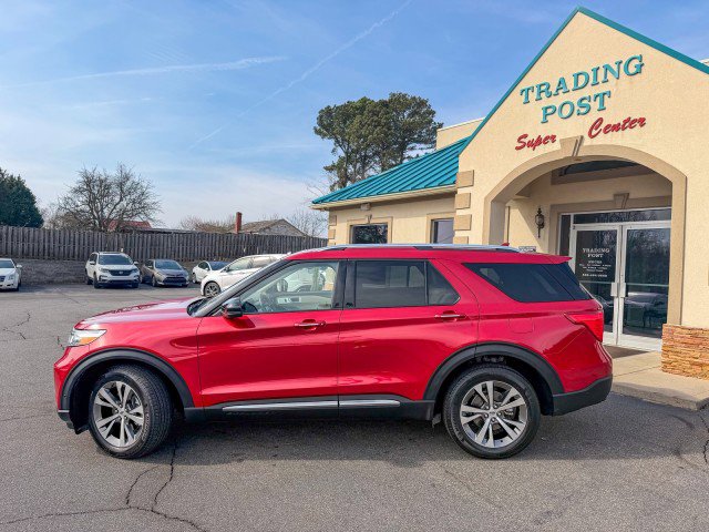 Used 2020 Ford Explorer Platinum w/ Premium Technology Package image 24