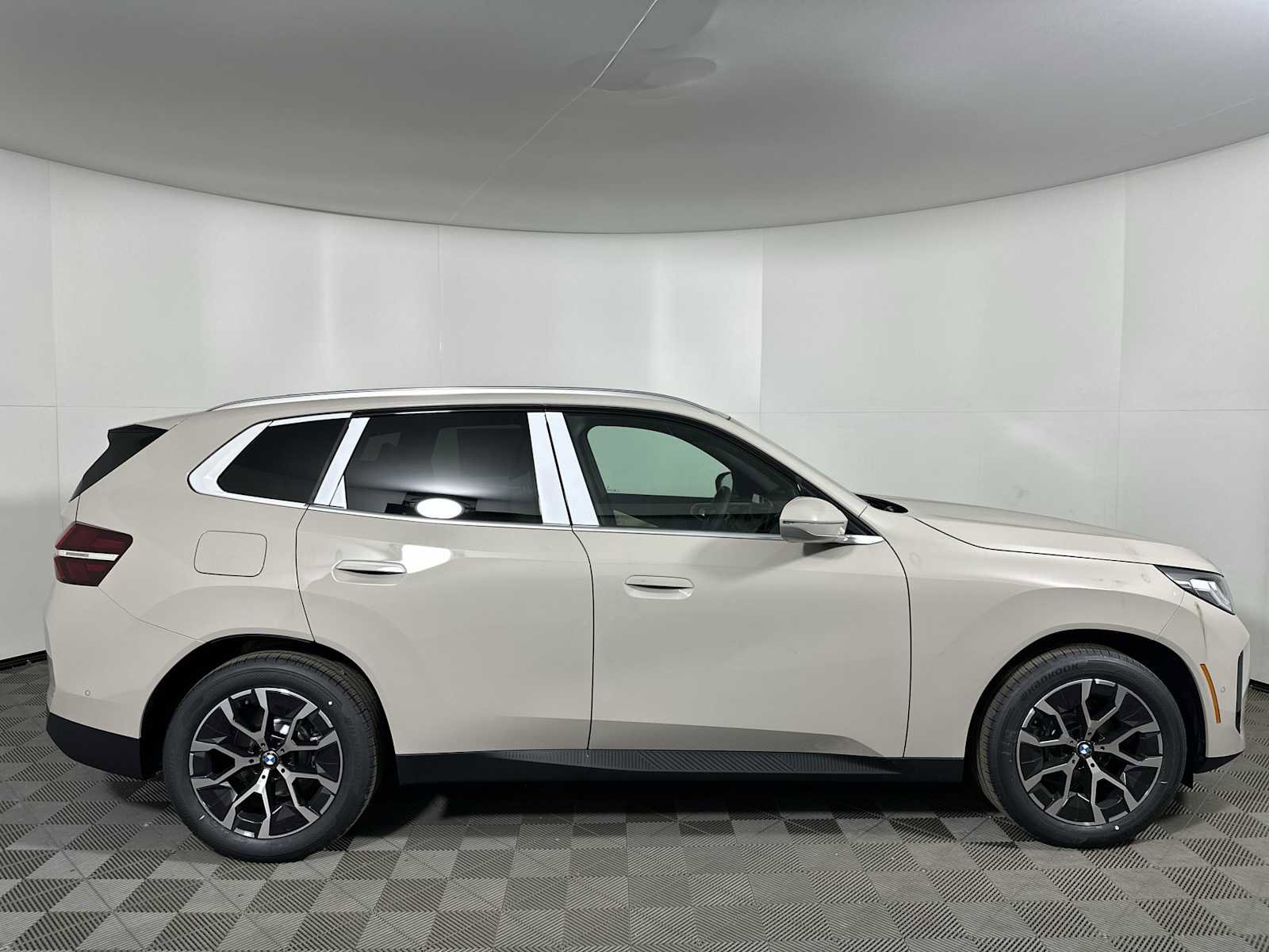 New 2026 BMW X3 xDrive30 w/ Convenience Package image 8