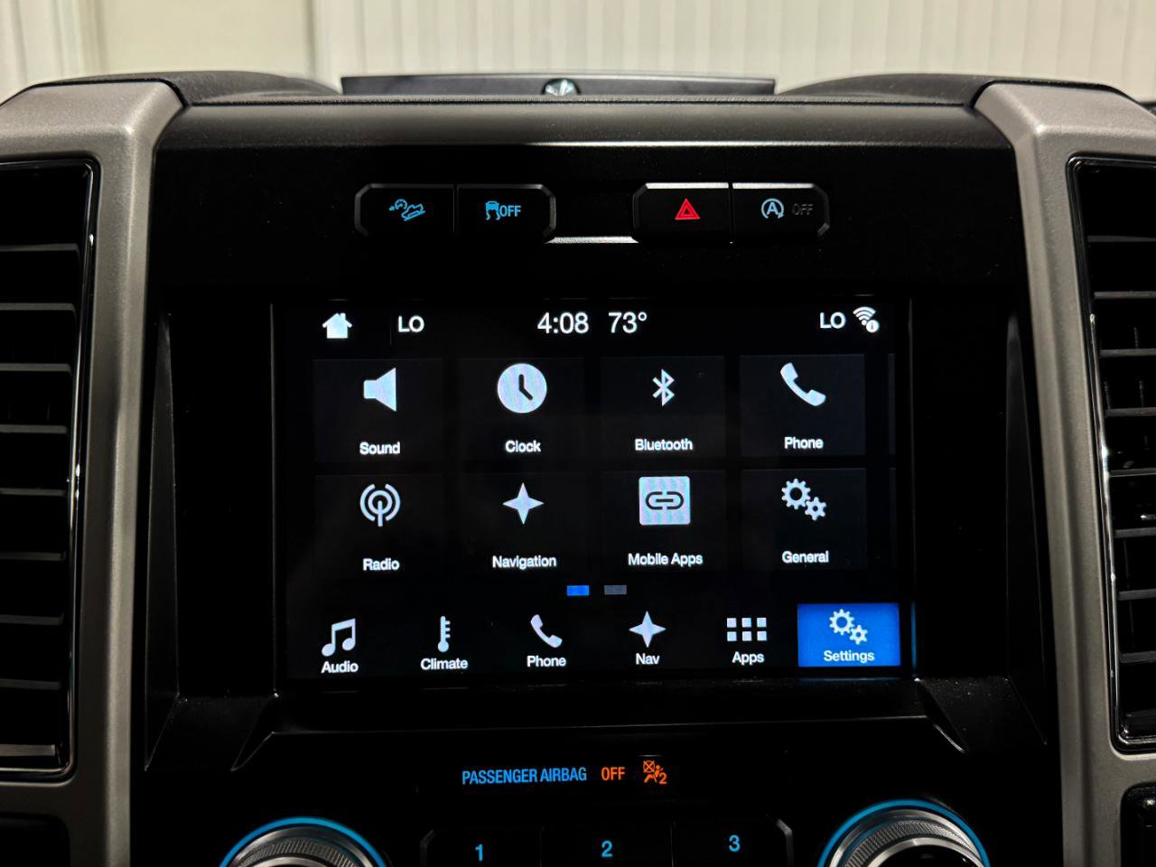 Used 2018 Ford F150 Lariat w/ Equipment Group 502A Luxury AWD/4WD image 43