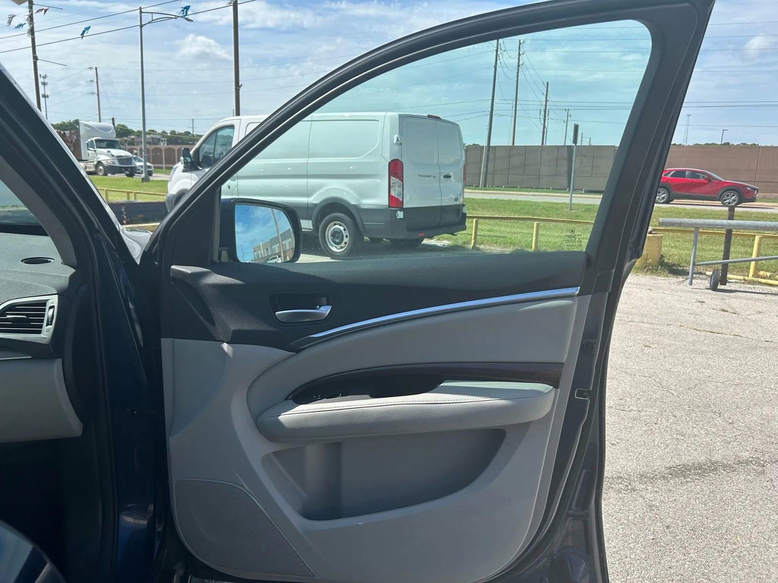 Used 2017 Acura MDX SH-AWD w/ Technology Package image 12