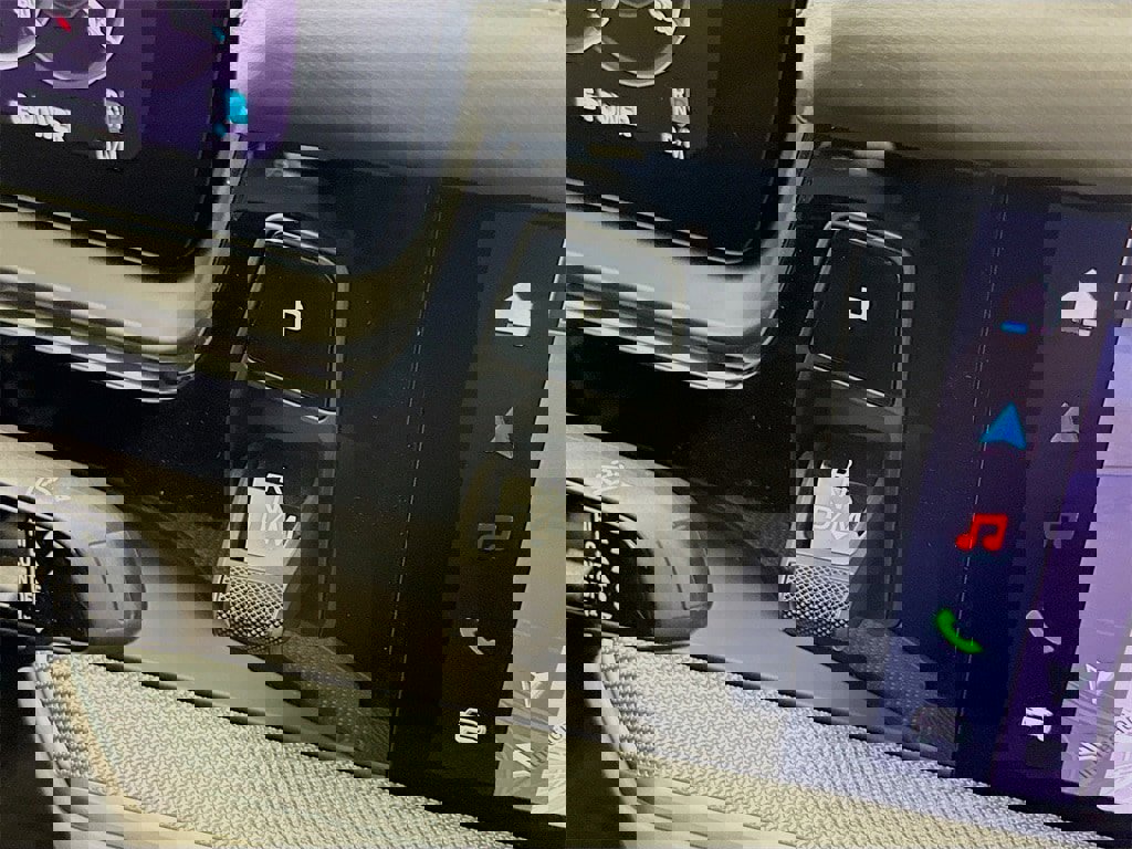 New 2026 Porsche Cayenne image 21