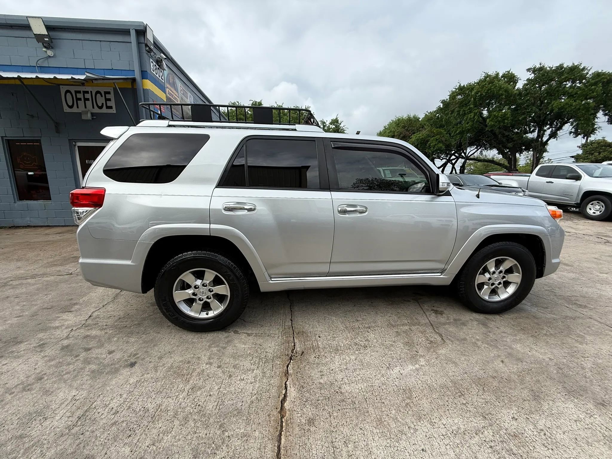 Used 2013 Toyota 4Runner SR5 w/ Convenience Pkg RWD image 8