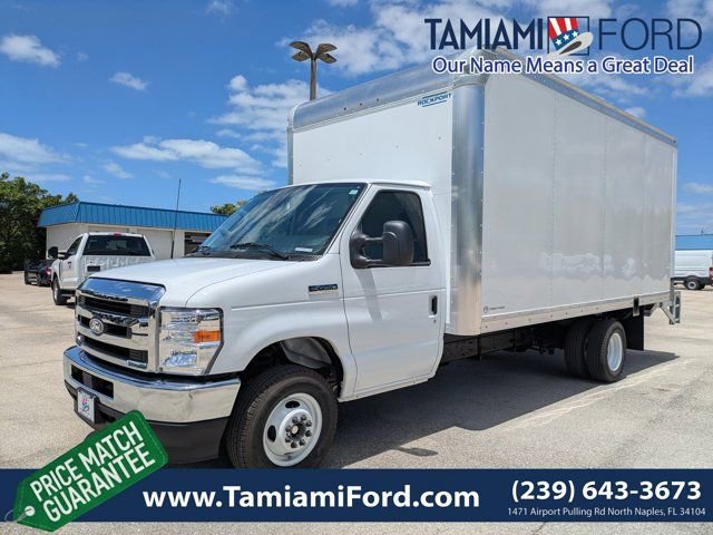 New 2026 Ford E-450 and Econoline 450 Super Duty w/ Power Equipment Group RWD image 2