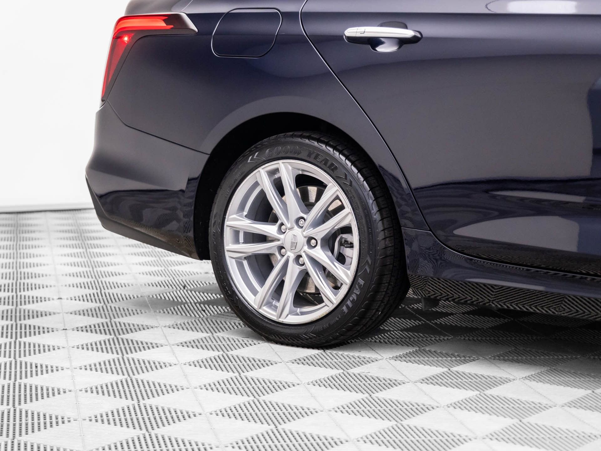 Certified 2021 Cadillac CT4 Luxury w/ Sun And Sound Package image 32