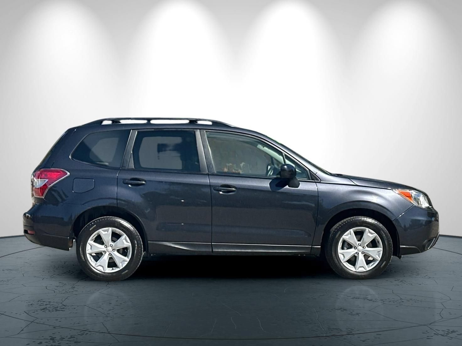Used 2015 Subaru Forester 2.5i Premium w/ All-Weather Package AWD/4WD image 3