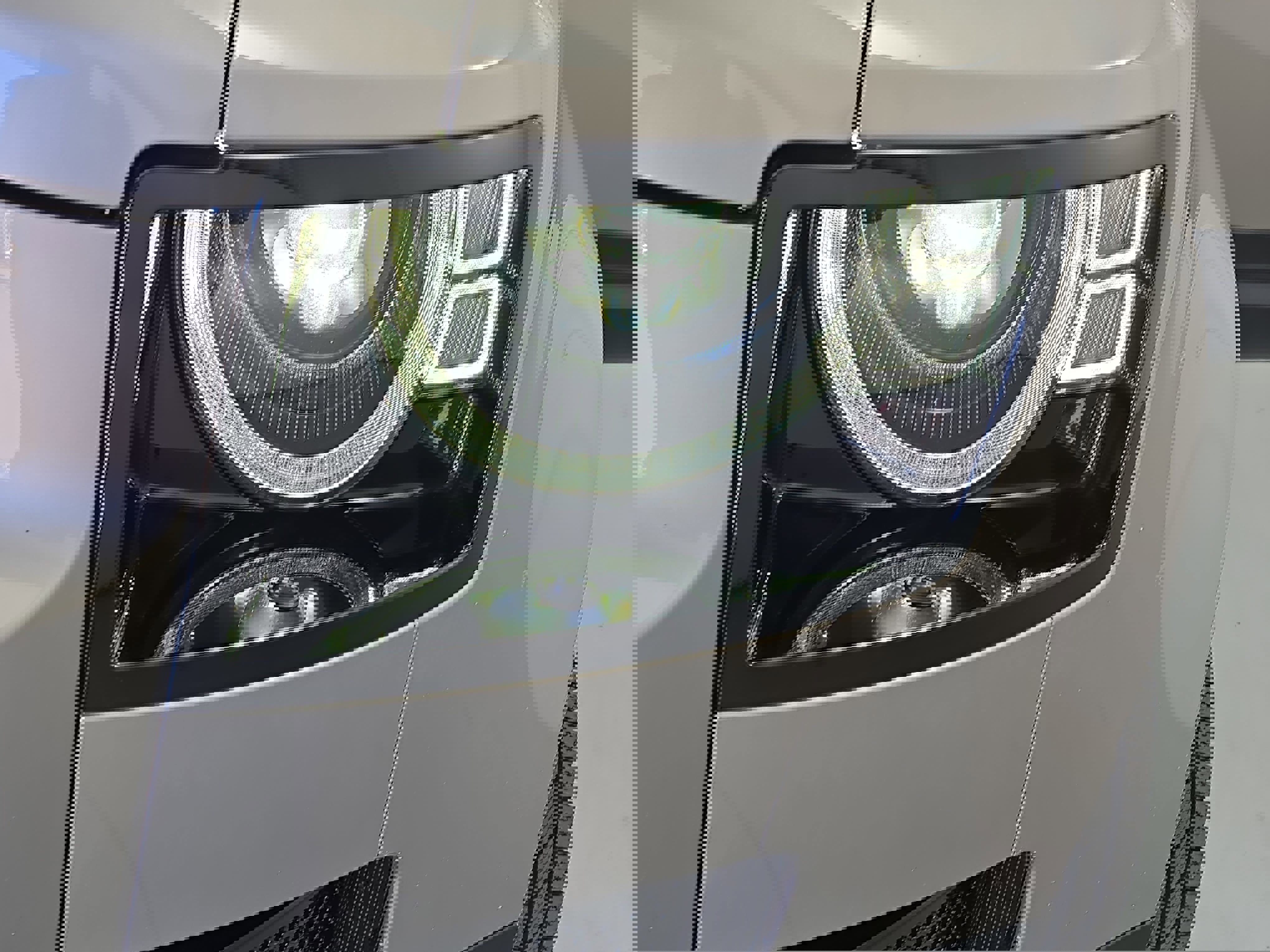 Used 2023 Land Rover Defender 110 X-Dynamic SE image 31