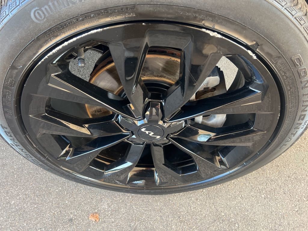 Certified 2023 Kia Sorento SX image 40