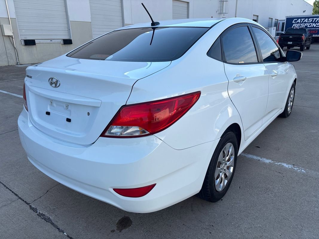 Used 2017 Hyundai Accent SE FWD image 8