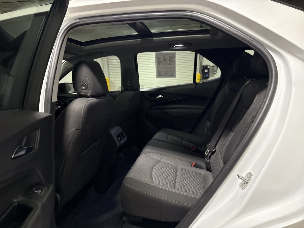 Used 2021 Chevrolet Equinox LT FWD image 23