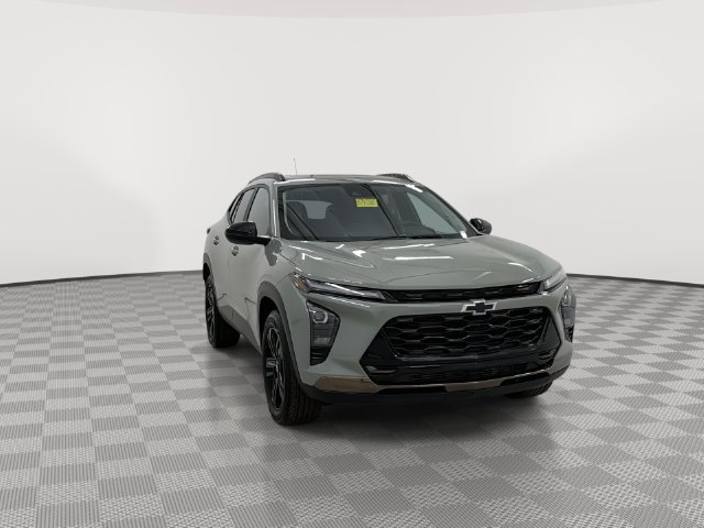 Certified 2024 Chevrolet Trax ACTIV w/ Sunroof Package FWD image 3