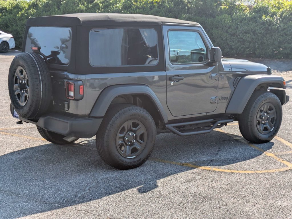 Used 2024 Jeep Wrangler Sport AWD/4WD image 4