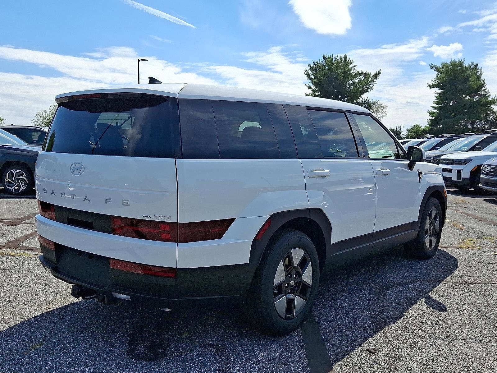 New 2026 Hyundai Santa Fe SE image 3