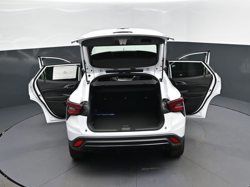 New 2026 Chevrolet Trax RS w/ Sunroof Package FWD image 47