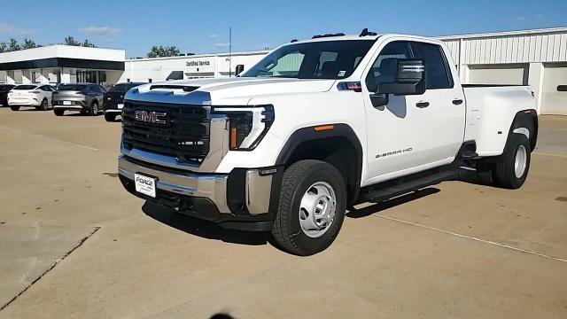 New 2026 GMC Sierra 3500 Pro w/ Convenience Package image 4