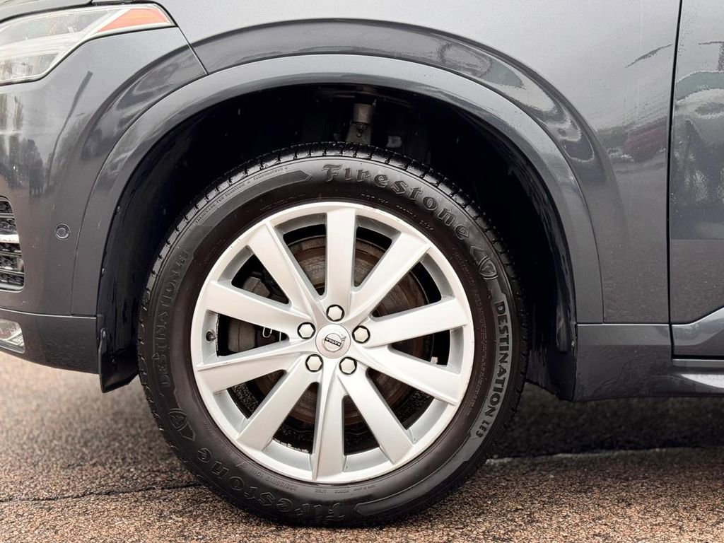 Used 2017 Volvo XC90 T6 Momentum w/ Vision Package AWD/4WD image 11