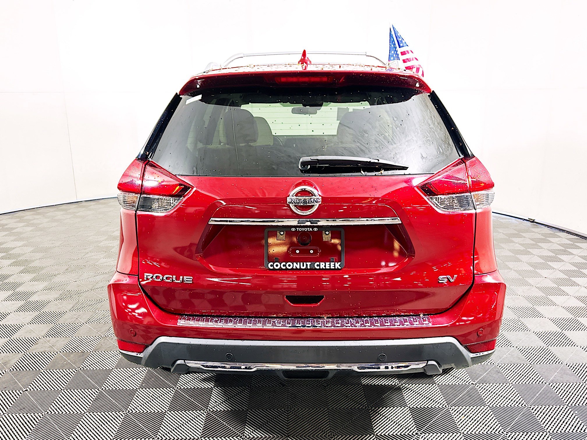 Used 2020 Nissan Rogue SV FWD image 4