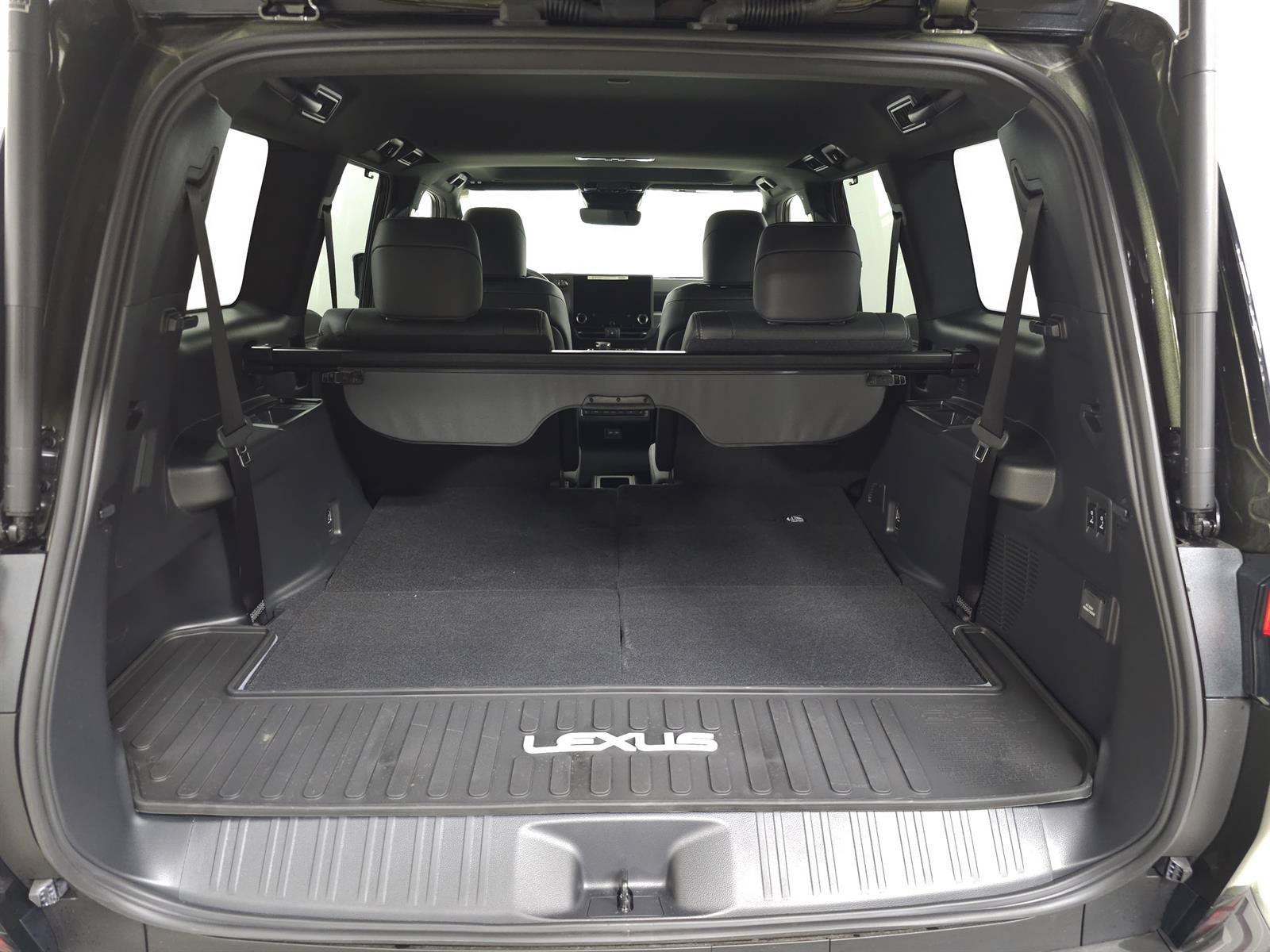 Certified 2025 Lexus GX 550 w/ Accessory Package (2T) AWD/4WD image 7