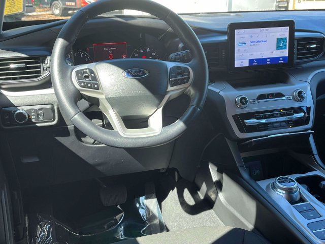 Used 2023 Ford Explorer XLT RWD image 14