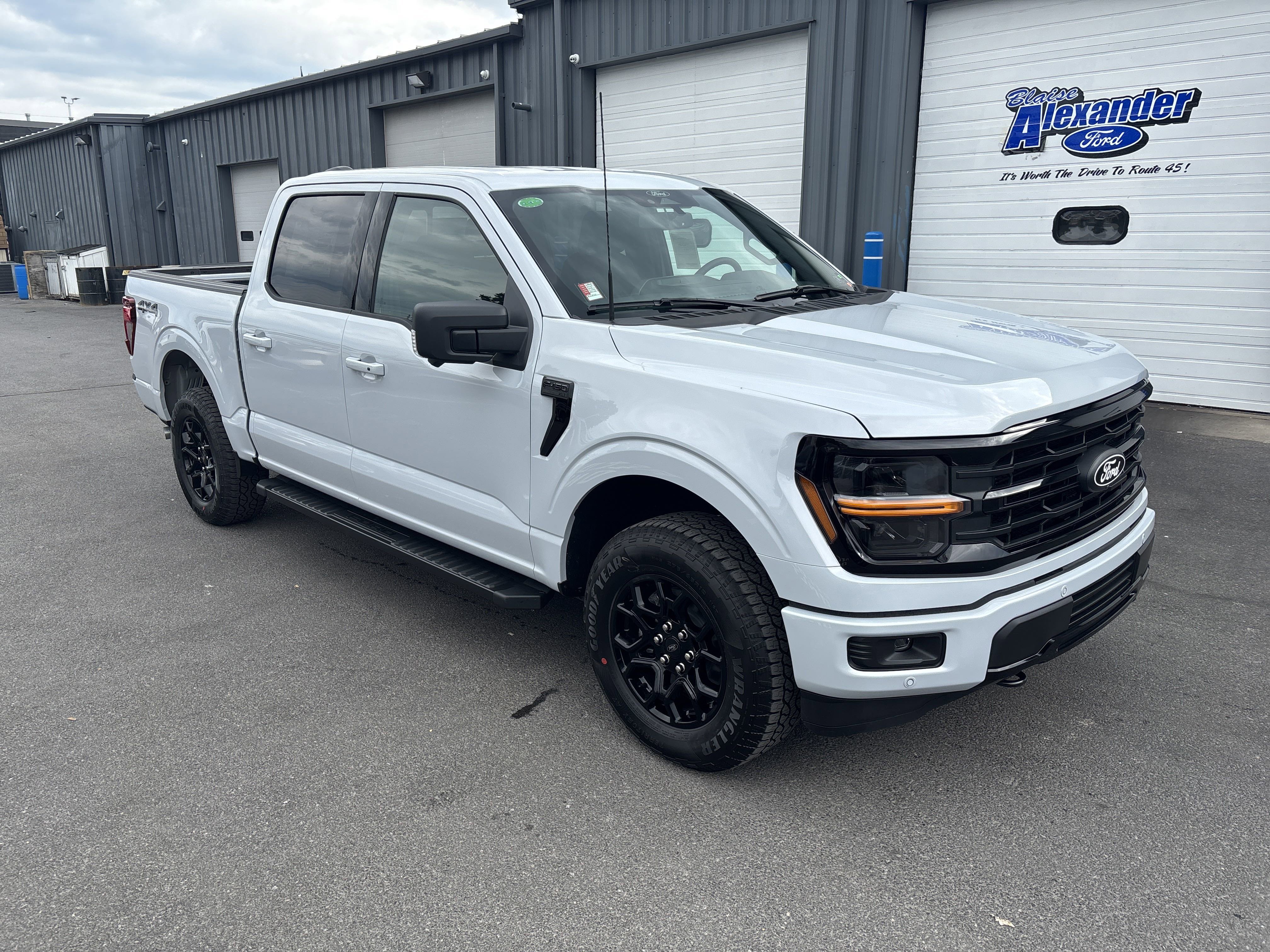 New 2025 Ford F150 XLT w/ Equipment Group 302A MID image 1