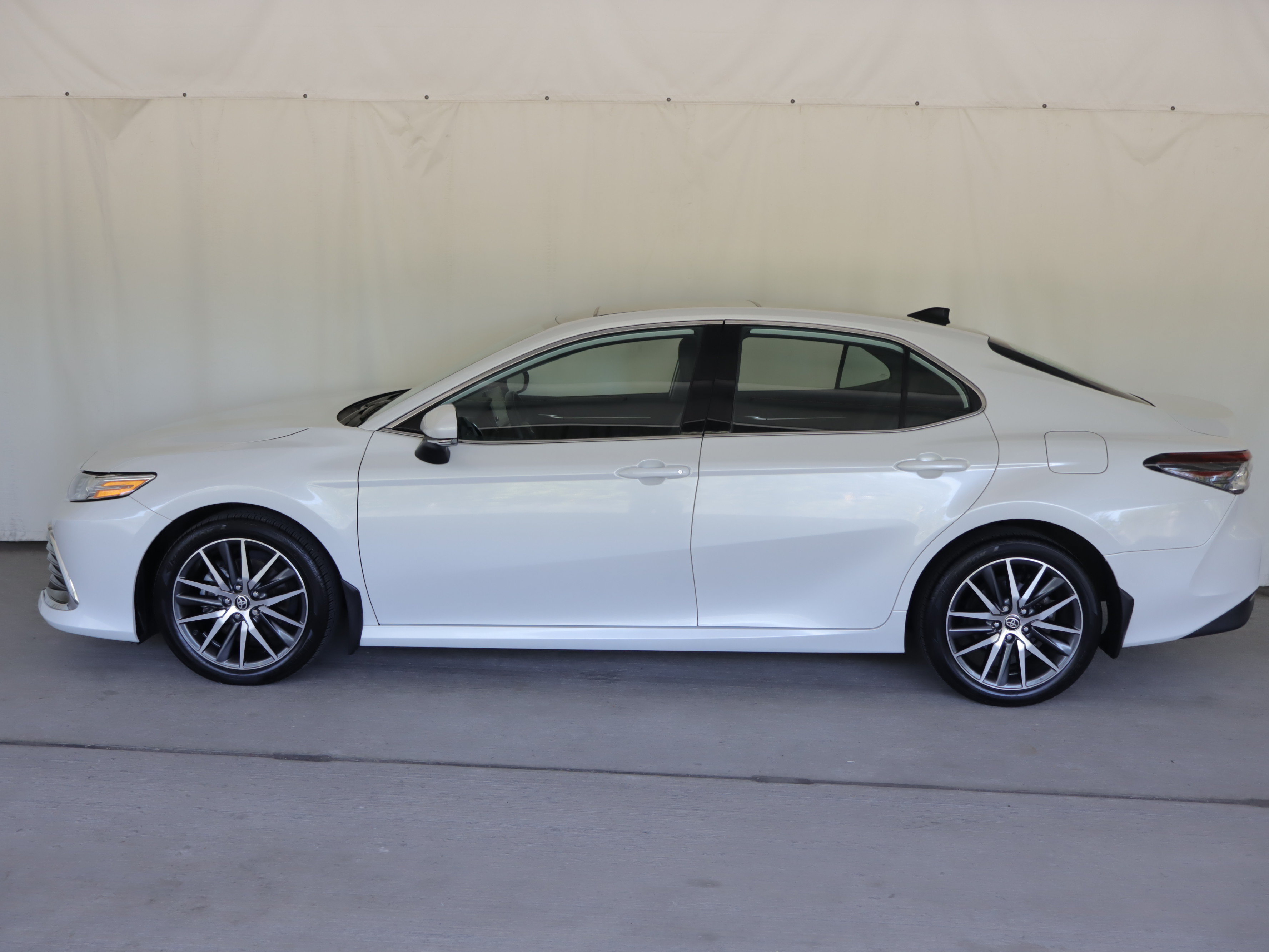 Used 2024 Toyota Camry XLE w/ Cold Weather Package AWD/4WD image 25