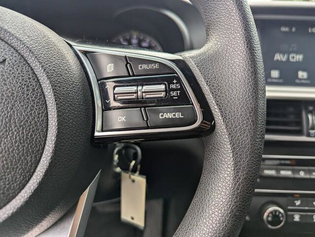 Used 2020 Kia Optima LX image 21