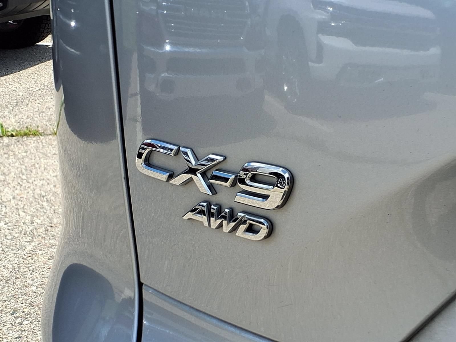 Used 2018 MAZDA CX-9 Touring w/ Touring Premium Package AWD/4WD image 10