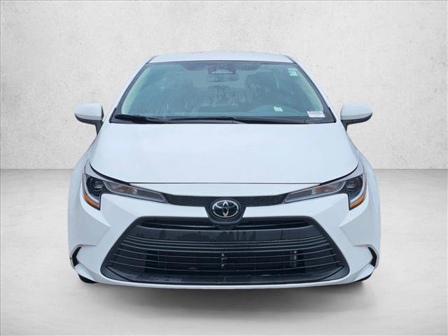 Used 2024 Toyota Corolla LE image 2
