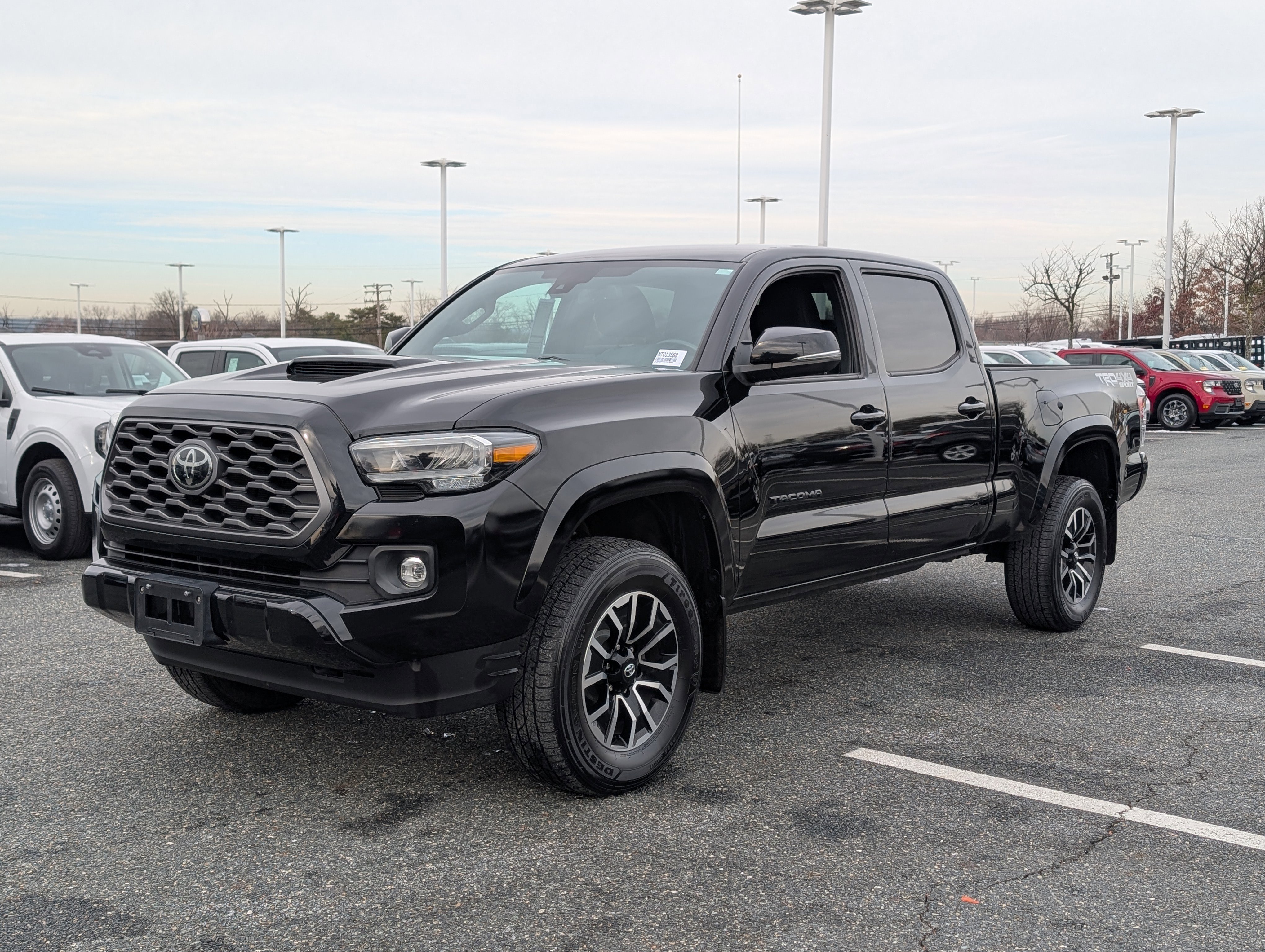 Used 2022 Toyota Tacoma TRD Sport image 7
