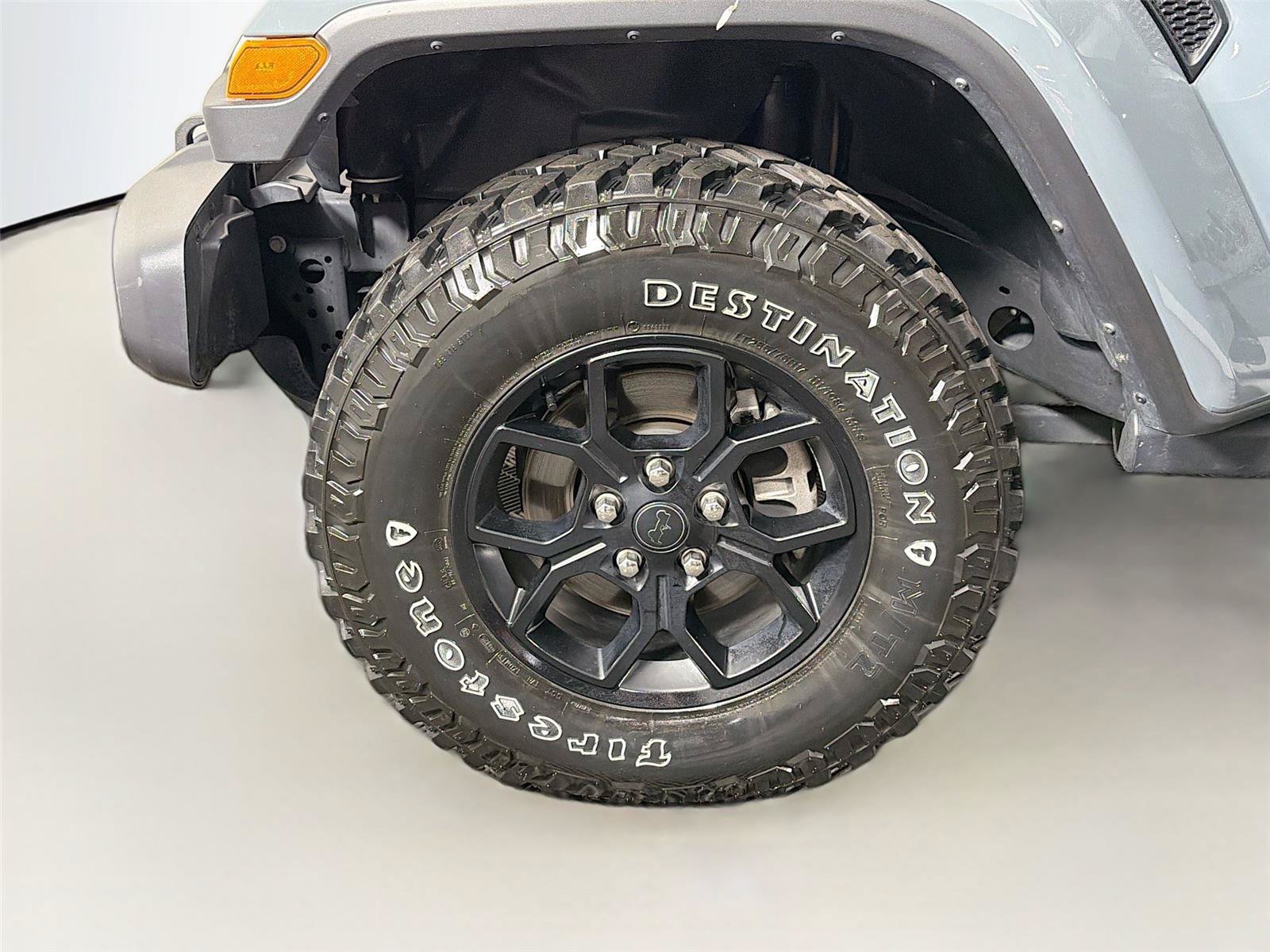 Used 2025 Jeep Gladiator Sport AWD/4WD image 33